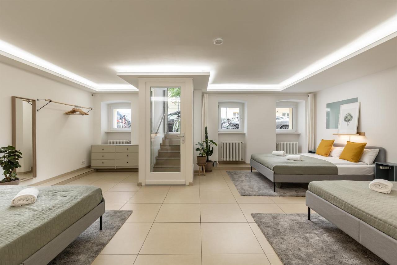 Spacious Apartment In Hemholtzkiez Prenzlauer Berg For 8 People Hiddenseer Berlijn Buitenkant foto